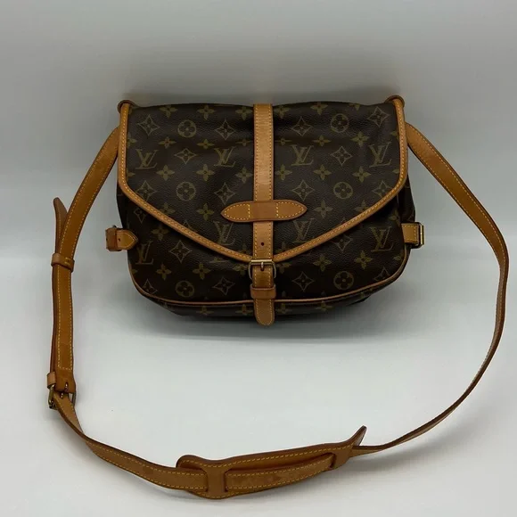 ❌SOLD❌Authentic Louis Vuitton monogram Saumur 30 - Picture 7 of 17